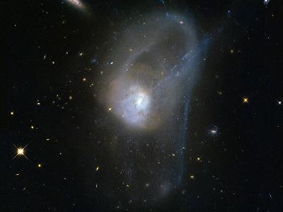 هابل تحول کهکشانها را به طور حرکت آهسته رصد می نماید
