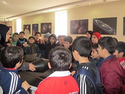 100 نفر از دانش آموزان مناطق 1و 3 از مرکز علوم و ستاره شناسی تهران بازدید کردند