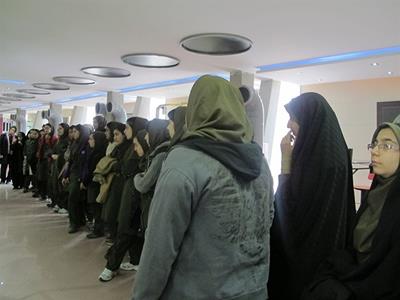 بازدید علمی دانش آموزان مدرسه راهنمایی یاس نبی از مرکز علوم و ستاره شناسی تهران
