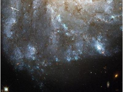 تلسکوپ هابل یک اخگر نورانی در اطراف کهکشان مارپیچی شناسایی نمود