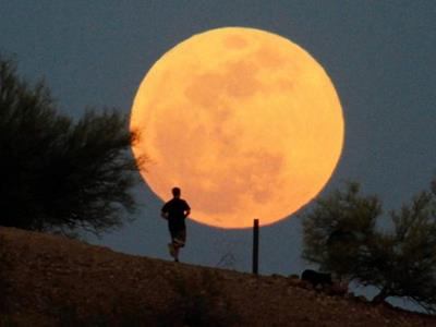 شنبه 19 آبان،  ماه در حضیض خورشیدی