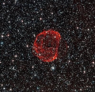 هابل باقیمانده های یک ستاره که ابر نو اختر شده را دید