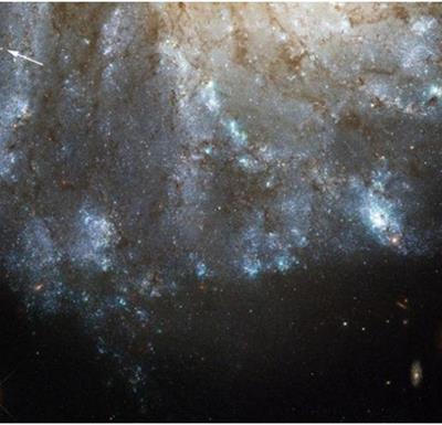 تلسکوپ هابل یک اخگر نورانی در اطراف کهکشان مارپیچی شناسایی نمود